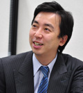 代表社員　河野恭秀